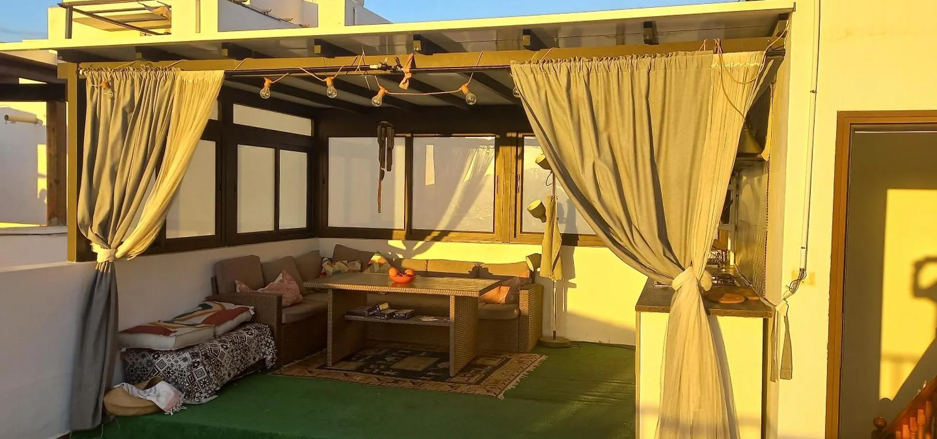Sunset House Hotel Soo